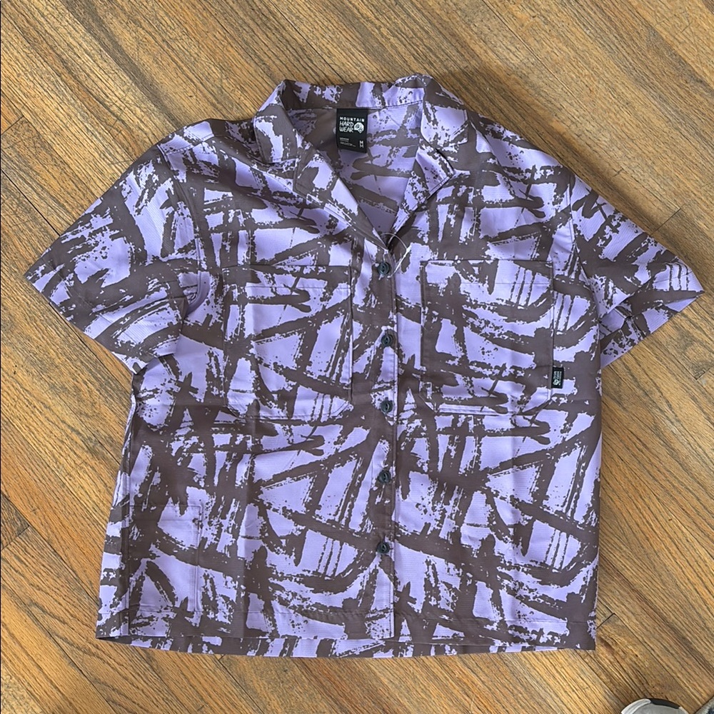 Mountain hardwear UL UPF short sleeve women’s button down shirt